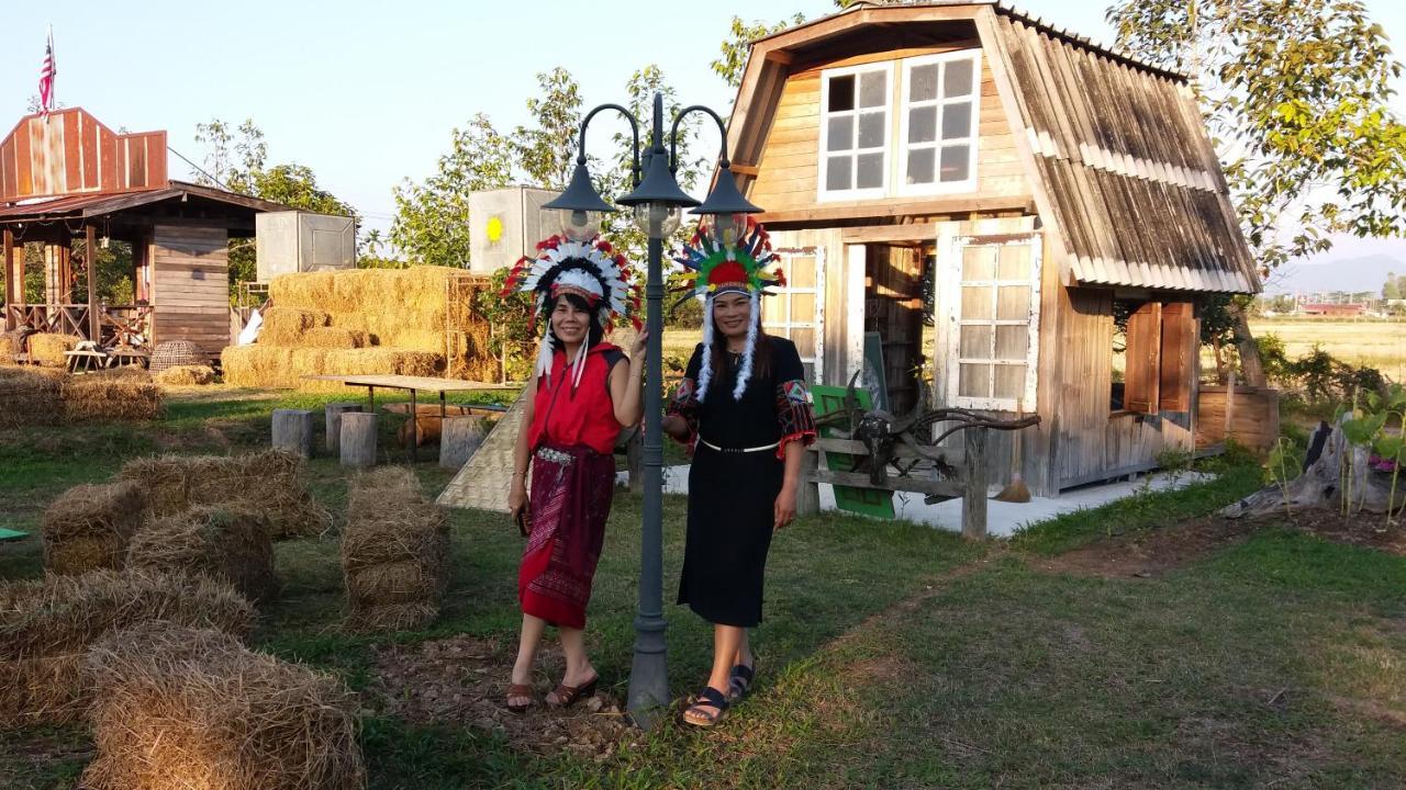 เฮือนปลายนา โฮมสเตย์ Ban Sawan Εξωτερικό φωτογραφία